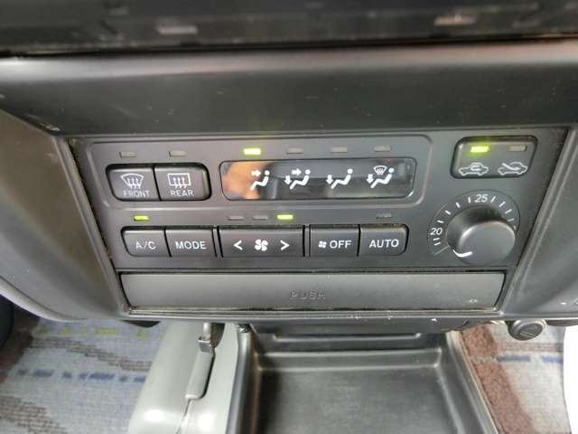 トヨタ ランドクルーザープラド ３．０ ＴＸ ディーゼルターボ ４ＷＤ H11年 (中国) 99