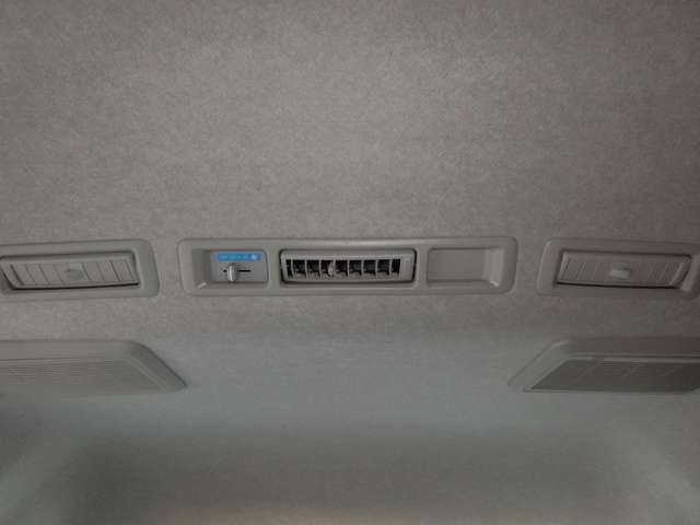 トヨタ ハイエースバン ２．８ ＤＸ ワイド スーパーロング ハイルーフ ディーゼルターボ ４ＷＤ R5年 (中国) 99