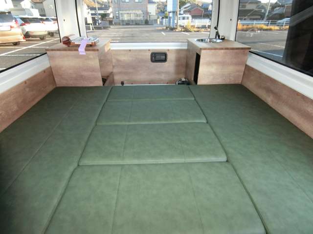 トヨタ ハイエースバン ２．８ ＤＸ ワイド スーパーロング ハイルーフ ディーゼルターボ ４ＷＤ R5年 (中国) 99