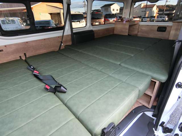 トヨタ ハイエースバン ２．８ ＤＸ ワイド スーパーロング ハイルーフ ディーゼルターボ ４ＷＤ R5年 (中国) 99