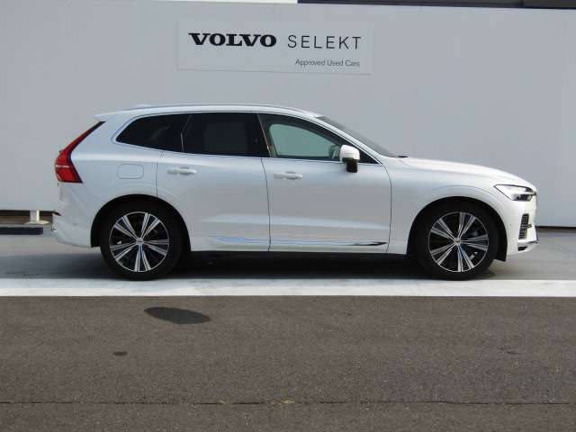 ボルボ ＸＣ６０ リチャージ アルティメット Ｔ６ ＡＷＤ プラグイン ハイブリッド ４ＷＤ R4年 (四国) 99