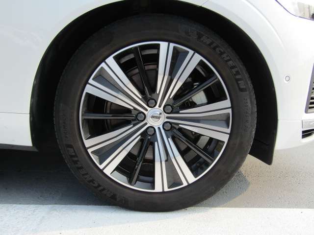 ボルボ ＸＣ６０ リチャージ アルティメット Ｔ６ ＡＷＤ プラグイン ハイブリッド ４ＷＤ R4年 (四国) 99