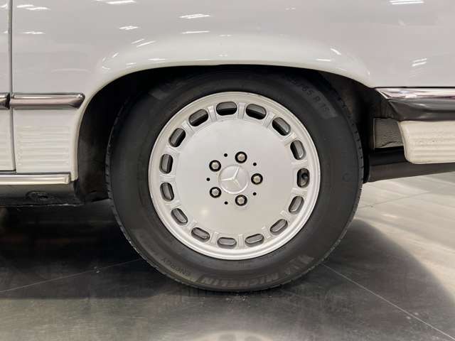 メルセデスベンツ ＳＬクラス Ｒ１０７ S63年 (関東) 99