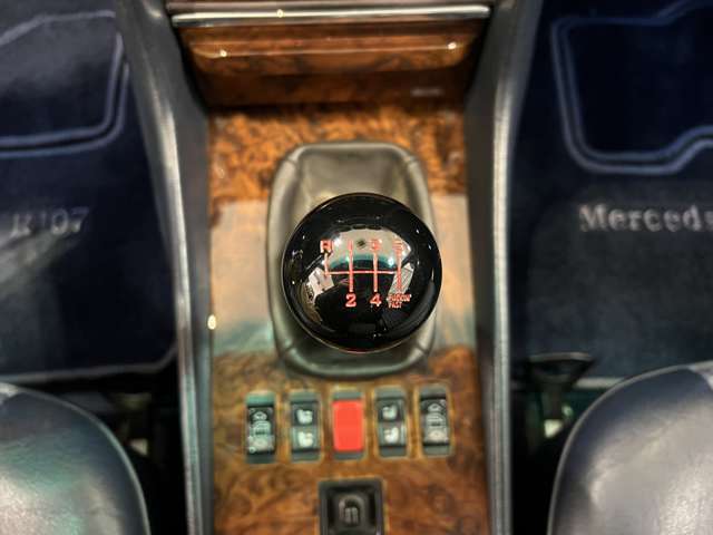 メルセデスベンツ ＳＬクラス Ｒ１０７ S63年 (関東) 99