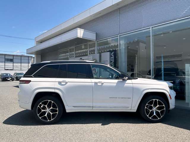 ジープ グランドチェロキー サミット リザーブ ４ＸＥ ４ＷＤ R7年 (東北) 99