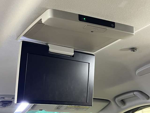 トヨタ ヴェルファイア ２．４ Ｚ ゴールデンアイズＩＩ H25年 (関東) 99