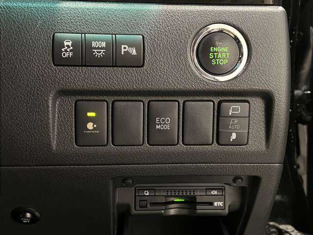 トヨタ ヴェルファイア ２．４ Ｚ ゴールデンアイズＩＩ H25年 (関東) 99