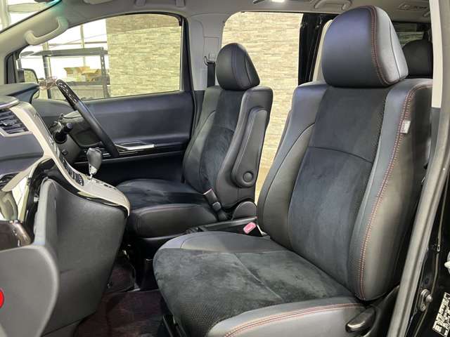 トヨタ ヴェルファイア ２．４ Ｚ ゴールデンアイズＩＩ H25年 (関東) 99