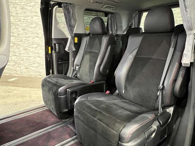 トヨタ ヴェルファイア ２．４ Ｚ ゴールデンアイズＩＩ H25年 (関東) 99