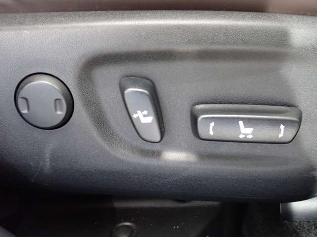 レクサス ＣＴ２００ｈ バージョンＣ R4年 (関東) 99