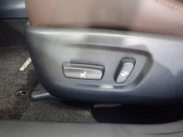 レクサス ＣＴ２００ｈ バージョンＣ R4年 (関東) 99