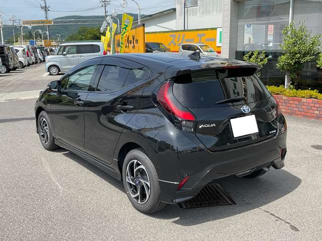 トヨタ アクア １．５ Ｚ Ｅ－ＦＯＵＲ ４ＷＤ R5年 (東北) 99