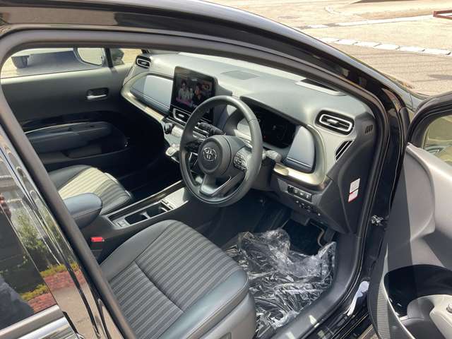 トヨタ アクア １．５ Ｚ Ｅ－ＦＯＵＲ ４ＷＤ R5年 (東北) 99