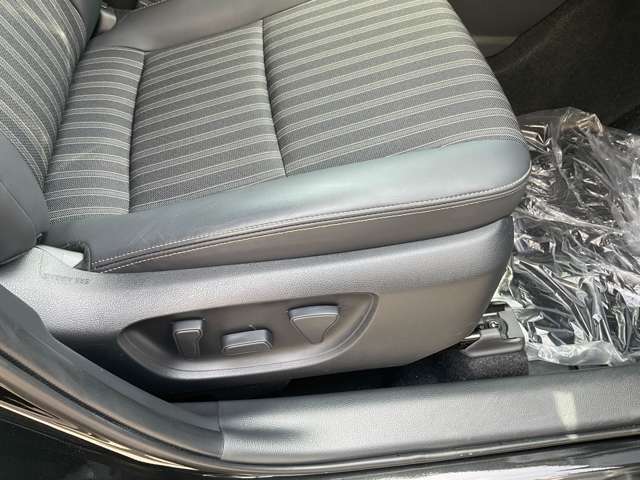 トヨタ アクア １．５ Ｚ Ｅ－ＦＯＵＲ ４ＷＤ R5年 (東北) 99