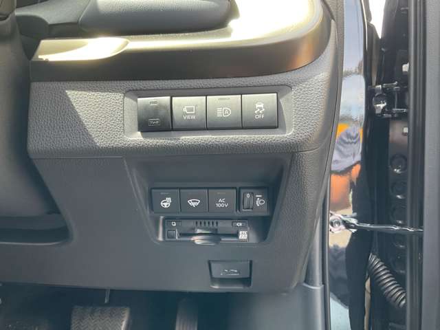 トヨタ アクア １．５ Ｚ Ｅ－ＦＯＵＲ ４ＷＤ R5年 (東北) 99