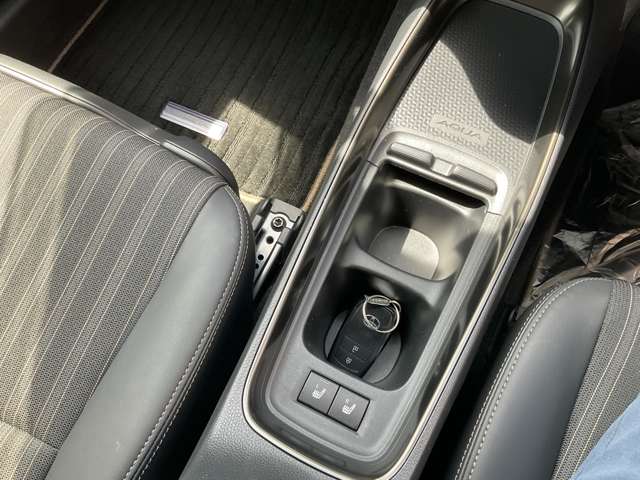 トヨタ アクア １．５ Ｚ Ｅ－ＦＯＵＲ ４ＷＤ R5年 (東北) 99