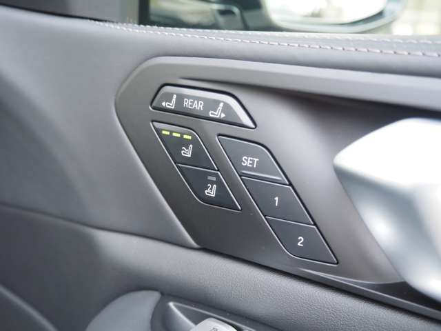 ＢＭＷ Ｘ７ Ｘドライブ４０Ｄ Ｍスポーツ ディーゼルターボ ４ＷＤ R5年 (近畿) 99