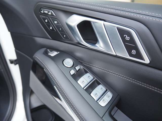 ＢＭＷ Ｘ７ Ｘドライブ４０Ｄ Ｍスポーツ ディーゼルターボ ４ＷＤ R5年 (近畿) 99