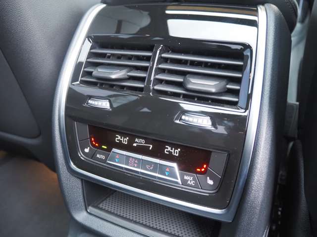 ＢＭＷ Ｘ７ Ｘドライブ４０Ｄ Ｍスポーツ ディーゼルターボ ４ＷＤ R5年 (近畿) 99