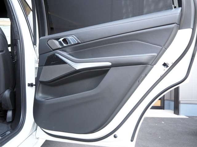 ＢＭＷ Ｘ７ Ｘドライブ４０Ｄ Ｍスポーツ ディーゼルターボ ４ＷＤ R5年 (近畿) 99