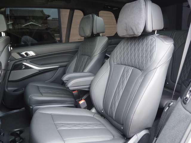 ＢＭＷ Ｘ７ Ｘドライブ４０Ｄ Ｍスポーツ ディーゼルターボ ４ＷＤ R5年 (近畿) 99