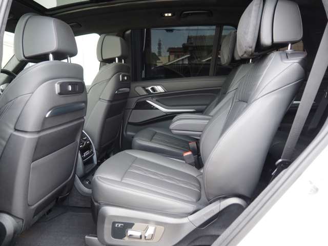 ＢＭＷ Ｘ７ Ｘドライブ４０Ｄ Ｍスポーツ ディーゼルターボ ４ＷＤ R5年 (近畿) 99
