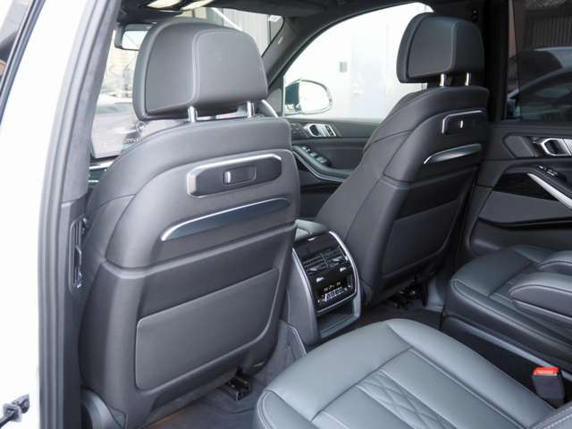 ＢＭＷ Ｘ７ Ｘドライブ４０Ｄ Ｍスポーツ ディーゼルターボ ４ＷＤ R5年 (近畿) 99