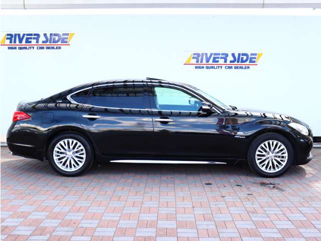 日産 シーマ　ハイブリッド ３．５ ＶＩＰ Ｇ H24年 (関東) 99