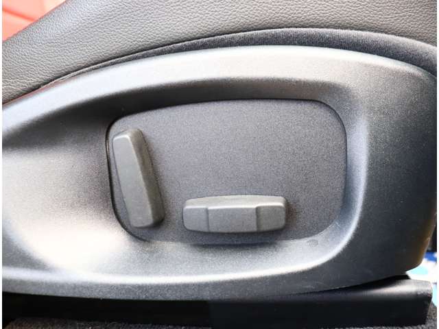 ジャガー Ｆペース ３５Ｔ Ｒスポーツ ４ＷＤ H29年 (関東) 99