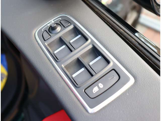 ジャガー Ｆペース ３５Ｔ Ｒスポーツ ４ＷＤ H29年 (関東) 99