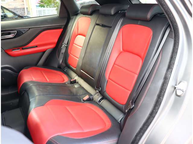 ジャガー Ｆペース ３５Ｔ Ｒスポーツ ４ＷＤ H29年 (関東) 99