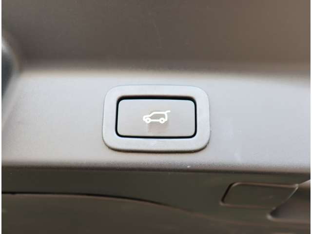 ジャガー Ｆペース ３５Ｔ Ｒスポーツ ４ＷＤ H29年 (関東) 99