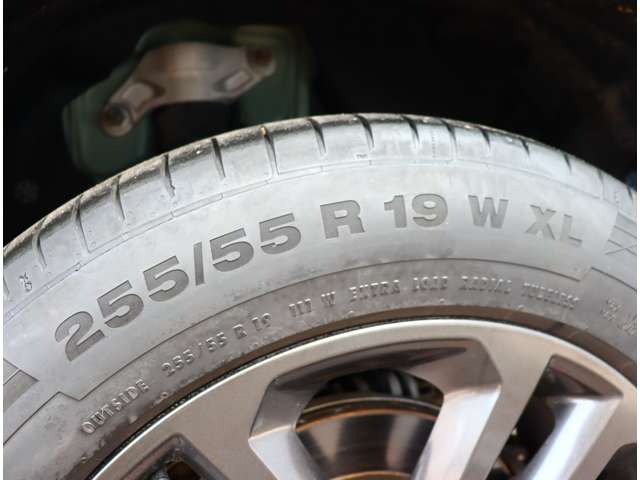 ジャガー Ｆペース ３５Ｔ Ｒスポーツ ４ＷＤ H29年 (関東) 99