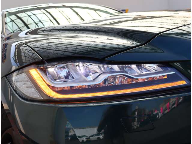 ジャガー Ｆペース ３５Ｔ Ｒスポーツ ４ＷＤ H29年 (関東) 99