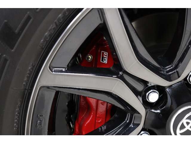 トヨタ ハイラックス ２．４ Ｚ ＧＲスポーツ ディーゼルターボ ４ＷＤ R7年 (東海) 99