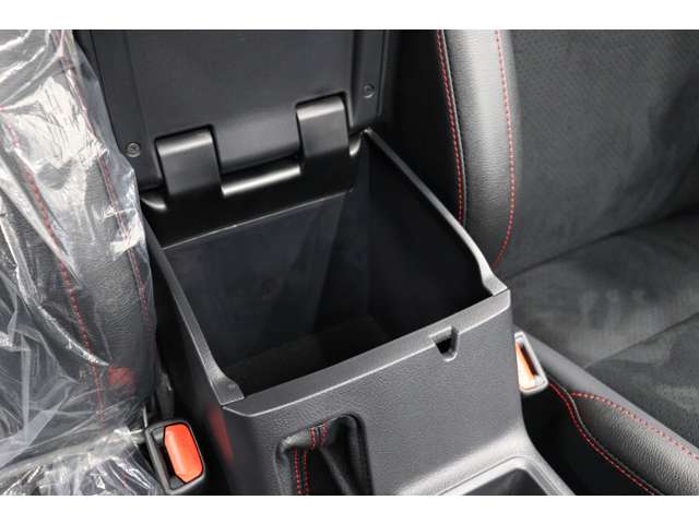 トヨタ ハイラックス ２．４ Ｚ ＧＲスポーツ ディーゼルターボ ４ＷＤ R7年 (東海) 99