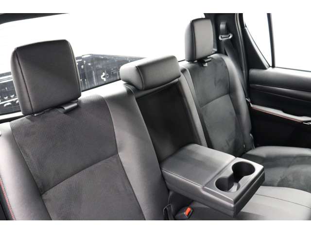 トヨタ ハイラックス ２．４ Ｚ ＧＲスポーツ ディーゼルターボ ４ＷＤ R7年 (東海) 99