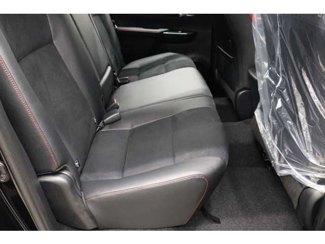 トヨタ ハイラックス ２．４ Ｚ ＧＲスポーツ ディーゼルターボ ４ＷＤ R7年 (東海) 99