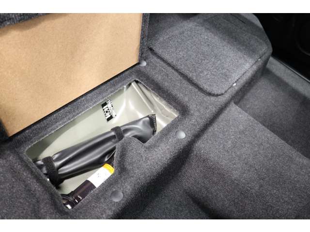 トヨタ ハイラックス ２．４ Ｚ ＧＲスポーツ ディーゼルターボ ４ＷＤ R7年 (東海) 99