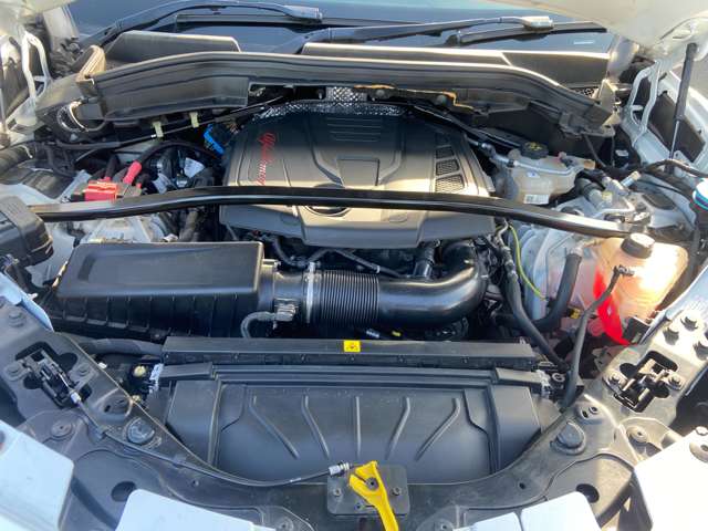 アルファロメオ ステルヴィオ ２．０ ターボ Ｑ４ スポーツパッケージ ４ＷＤ R1年 (東北) 99