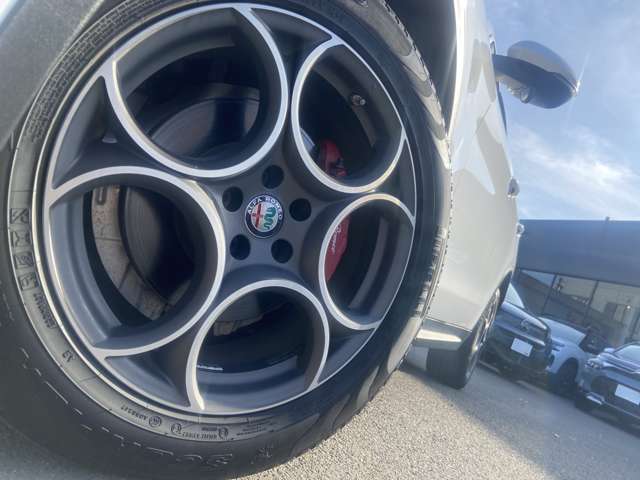 アルファロメオ ステルヴィオ ２．０ ターボ Ｑ４ スポーツパッケージ ４ＷＤ R1年 (東北) 99