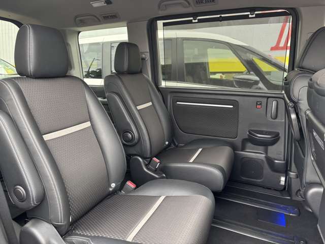 ホンダ ステップワゴン　スパーダ １．５ スパーダ クールスピリット ホンダ センシング ４ＷＤ H30年 (東北) 99