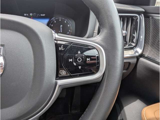 ボルボ Ｖ６０ Ｔ５　インスクリプション H30年 (東北) 99