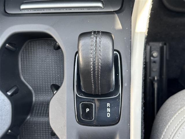 ボルボ ＸＣ４０ Ｔ４　モメンタム H30年 (東北) 99