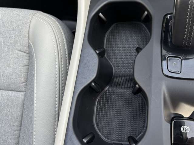 ボルボ ＸＣ４０ Ｔ４　モメンタム H30年 (東北) 99