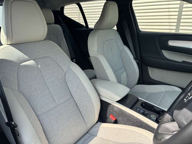 ボルボ ＸＣ４０ Ｔ４　モメンタム H30年 (東北) 99