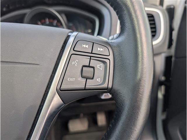 ボルボ Ｖ４０ Ｔ３　クラシックエディション R1年 (東北) 99