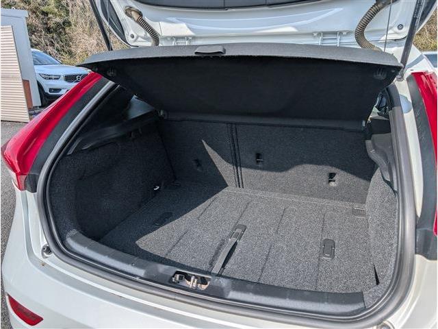 ボルボ Ｖ４０ Ｔ３　クラシックエディション R1年 (東北) 99