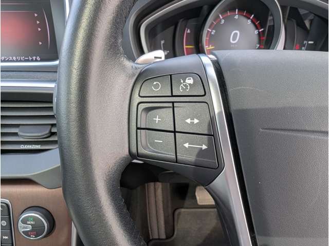 ボルボ Ｖ４０ Ｔ３　クラシックエディション R1年 (東北) 99