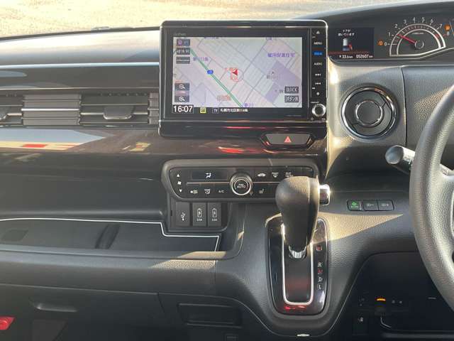 ホンダ Ｎ　ＢＯＸ カスタム ６６０ Ｇ Ｌ ４ＷＤ H30年 (北海道) 99